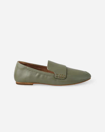 Walnut - Dutch Loafer - Olive