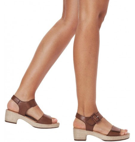 Remonte - D0N52 Tan Sandals